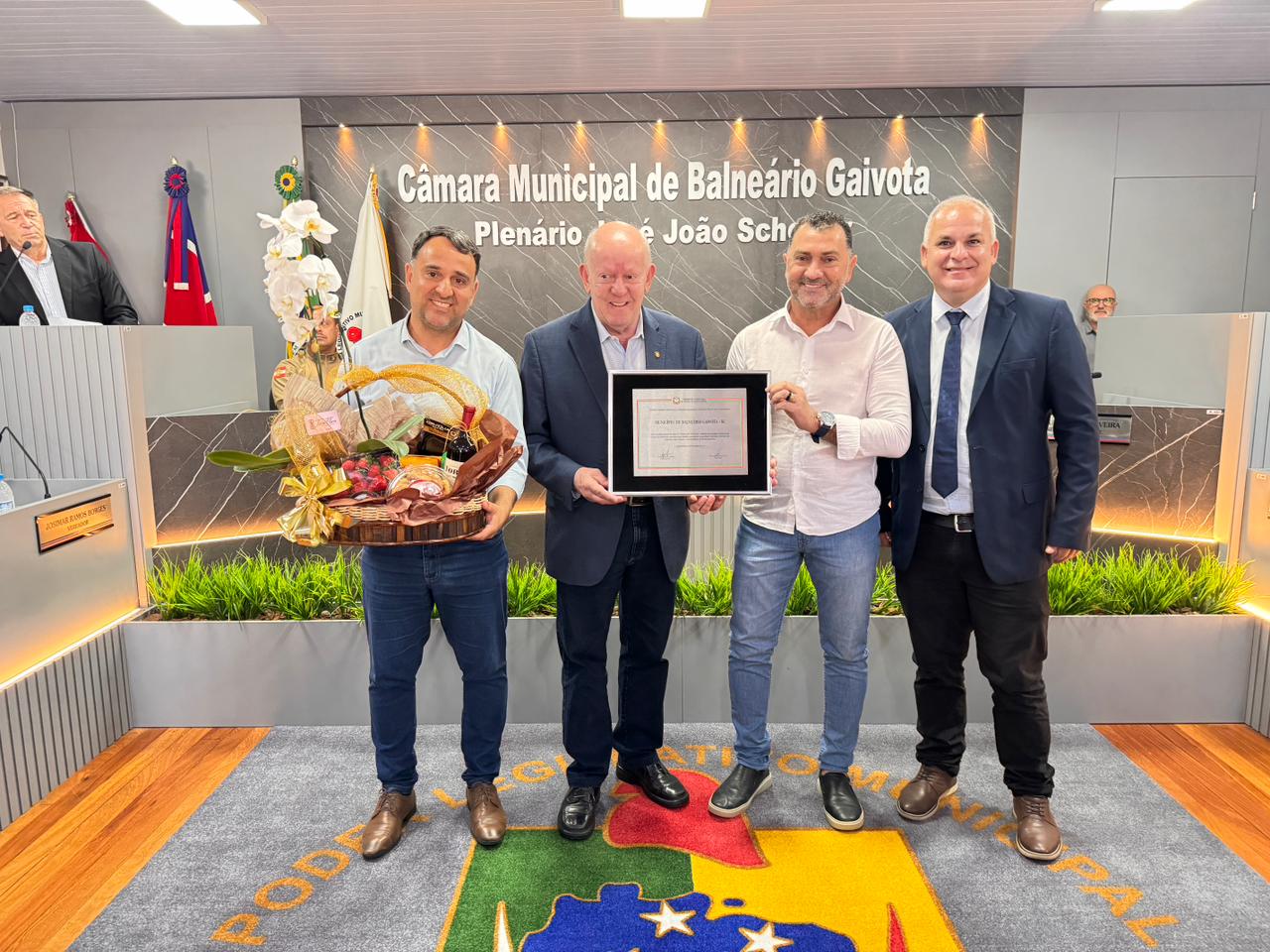 ​Balneário Gaivota: Deputado Recebe Cidadania Honorária e Cidade é Reconhecida como a "Capital das Passarelas de SC"